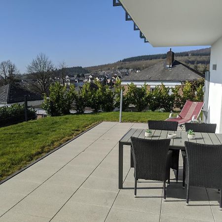 Ferienwohnungen Pellenzblick - Wohnen Auf Zeit - Nickenich Esterno foto