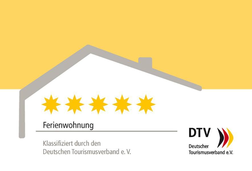 Ferienwohnungen Pellenzblick - Wohnen Auf Zeit - Nickenich Esterno foto